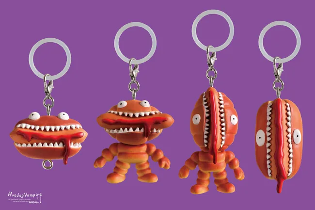 大人気の目印マスコットに小さなホラーのアクセンを！人気のガチャガチャ「ホットドッグ・ヴァンパイア」が目印になって新登場！（灰色メロン マスコット,アクセサリー）